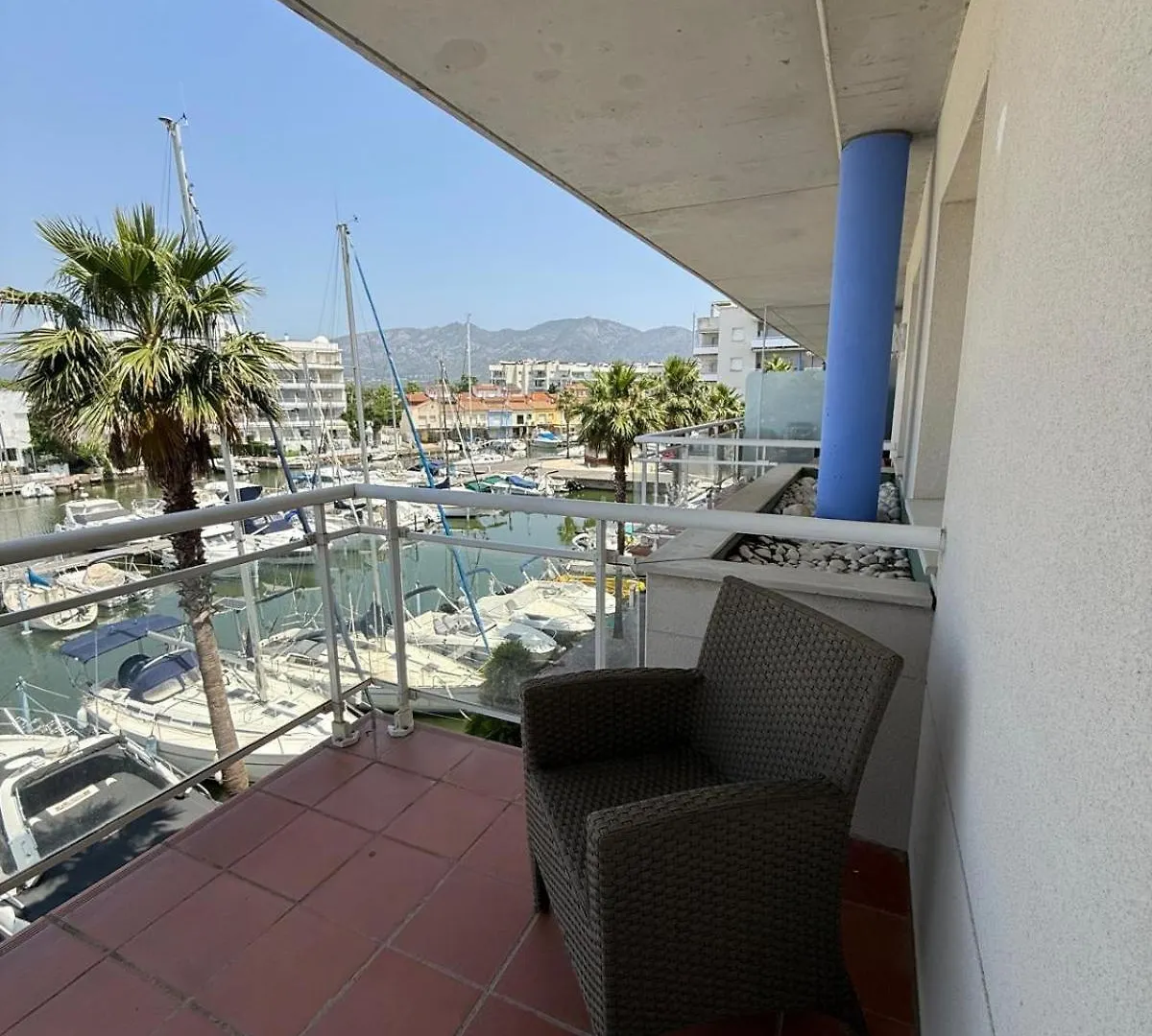 Apartamento De Dos Habitaciones Con Terraza Y Plaza De Aparcamiento Roses 0*,  İspanya
